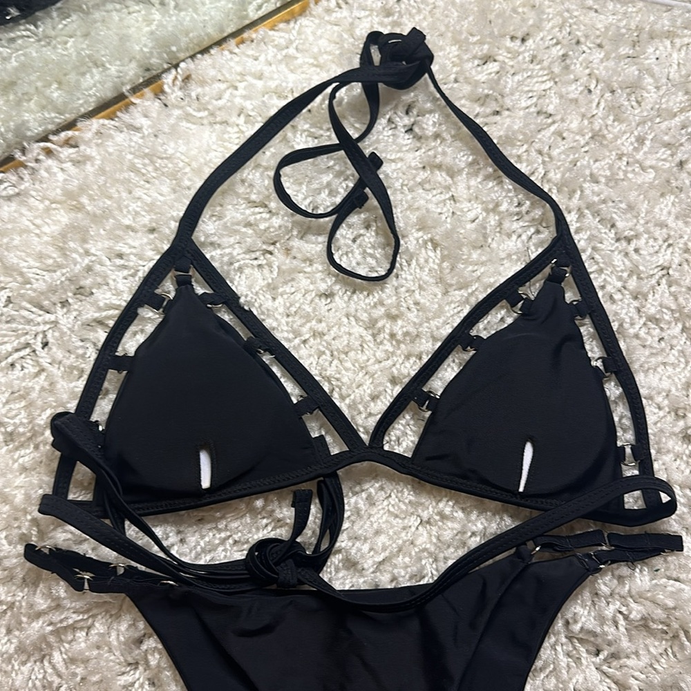 SHEIN black string bikini - Picture 2 of 5